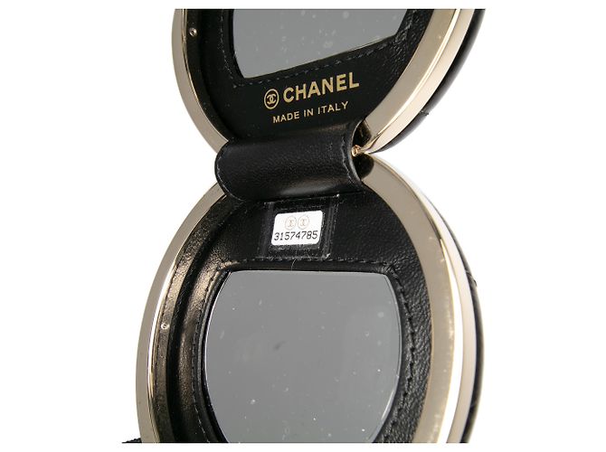 Collar de cadena con espejo redondo de charol acolchado negro de Chanel - vista 6