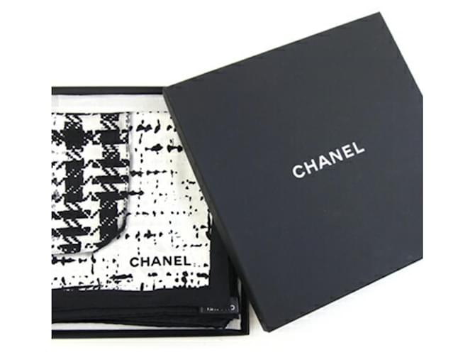 Timeless Chanel Seidenschal Schwarz Weiß - Ansicht 5