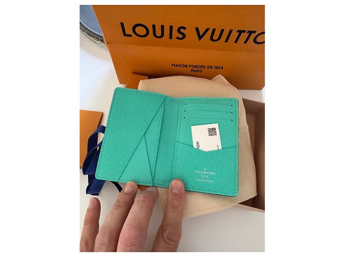Louis Vuitton Organizer da tasca LV blu Tiffany - vista 5