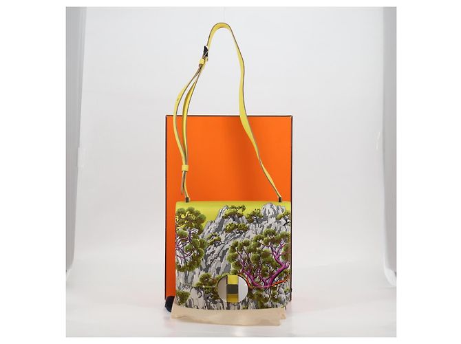 Hermès Borsa a Spalla HERMES Seta Gialla Argento Auth 131787SM Giallo - vista 27