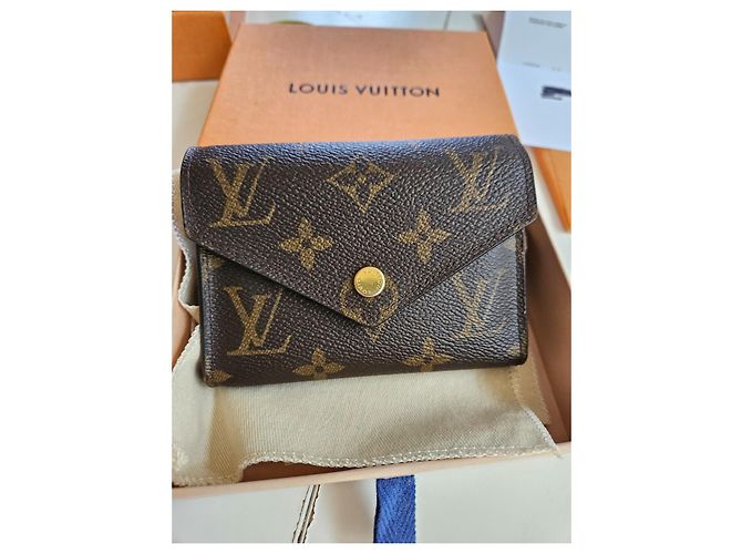 Louis Vuitton Victorine Monogram Wallet Brown - view 2