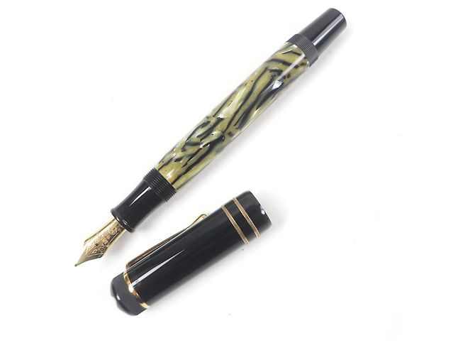 Stylo plume Montblanc Meisterstück Writers Series Au750 Édition Limitée - vue 2