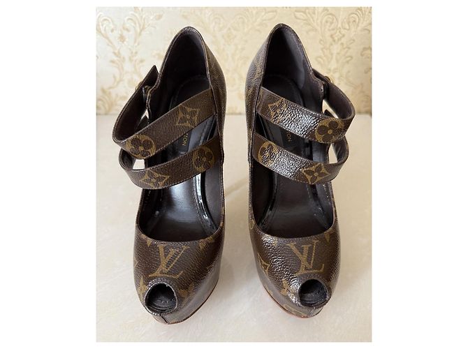Louis Vuitton Leder High Heels Braun Größe 36 - Ansicht 2