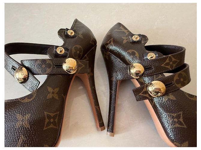 Louis Vuitton Leder High Heels Braun Größe 36 - Ansicht 8