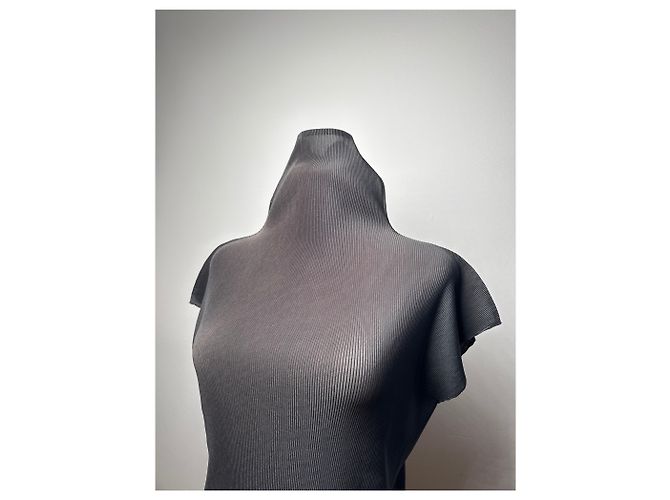 Vintage Pleats Please Plissee top Anthracite M Dark grey - view 4