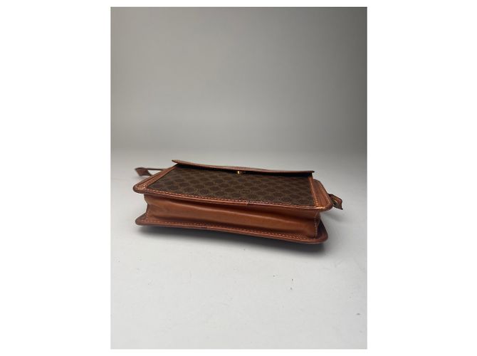 Céline Clutch in pelle monogramma Triomphe vintage Celine Paris marrone - vista 9