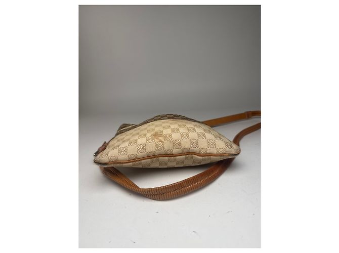 Borsa a spalla in tela monogramma Loewe Madrid in pelle beige e marrone - vista 8