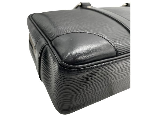 Borsa a mano lunga Vivienne Epi di Louis Vuitton Nero - vista 11