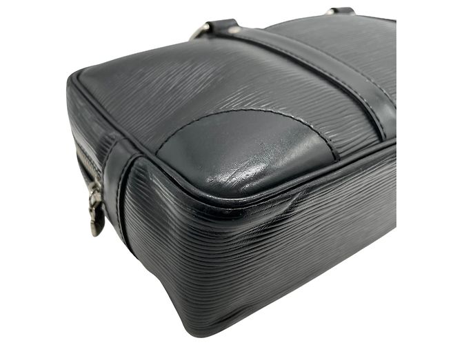 Borsa a mano lunga Vivienne Epi di Louis Vuitton Nero - vista 9