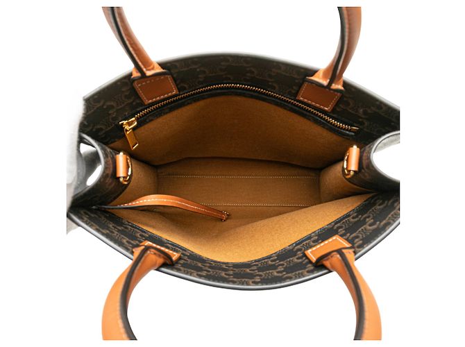 Céline Cabas vertical en toile enduite Triomphe petit modèle marron de Celine Marron foncé - vue 4