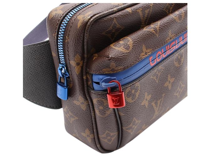 Bumbag esterno Monogram marrone Kim Jones Louis Vuitton - vista 10