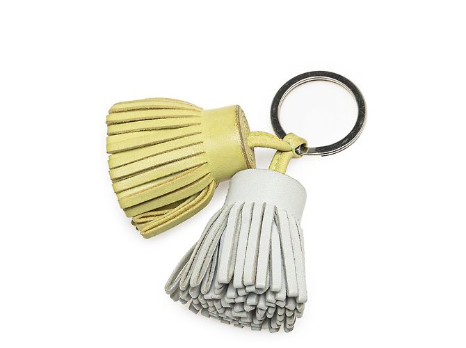Ring Chaveiro Carmen Uno Dos em couro de cordeiro Milo amarelo da Hermès Cinza - vista 2