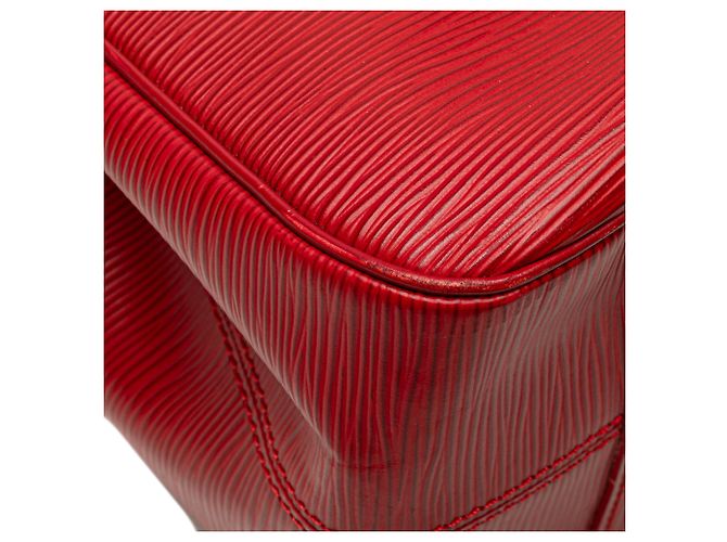 Louis Vuitton Passy GM in Epi Rosso - vista 9
