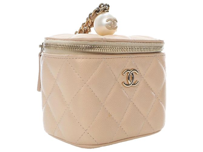 Chanel Mini Vanity Case in Caviar Iridescente Marrone Trapuntato con Catena e Perla in Alto Beige - vista 2