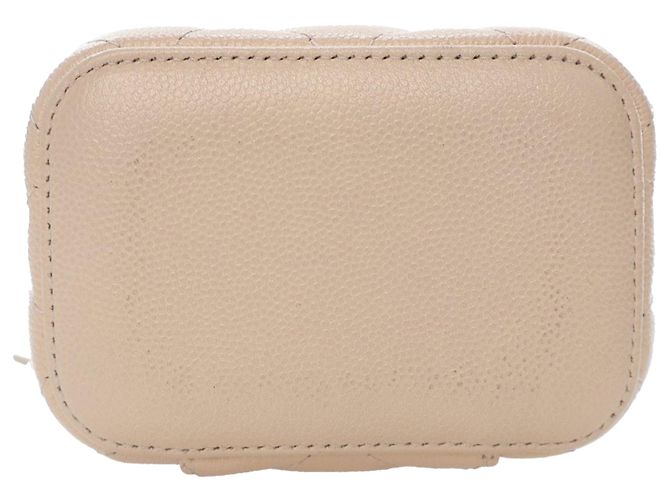 Chanel Mini Vanity Case in Caviar Iridescente Marrone Trapuntato con Catena e Perla in Alto Beige - vista 5