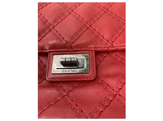 Bolso Jumbo Flap CC Crave Reissue en Piel de Ternera Rojo Claro de Chanel Roja - vista 4