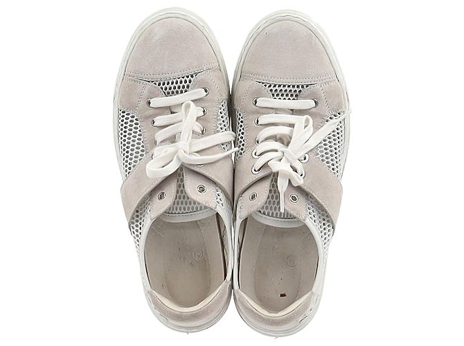 Sneakers basse Chanel CC in suede grigio e mesh - vista 3
