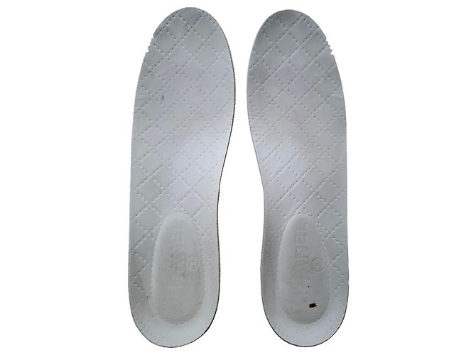 Sneakers basse Chanel CC in suede grigio e mesh - vista 7