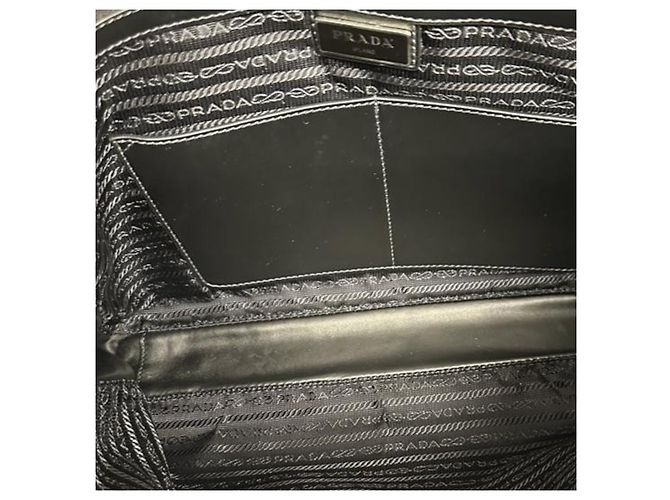 Saffiano Borsa a tracolla Prada in pelle nera Nero - vista 10