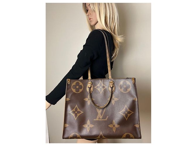 Sac tote ONTHEGO GM Monogram géant inversé Louis Vuitton Marron - vue 6