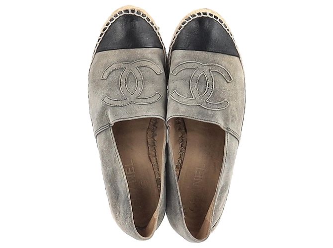 Timeless Espadrillas Chanel CC in Suede Grigio - vista 3