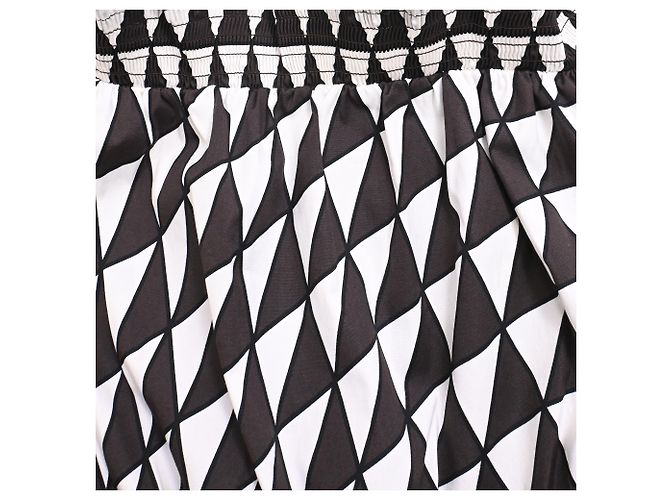 Vestido negro de algodón con estampado geométrico sin hombros de Prada - vista 5