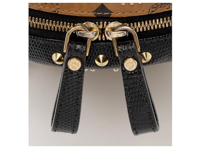 MCM Visetos Mini Zaino Studded Marrone - vista 9