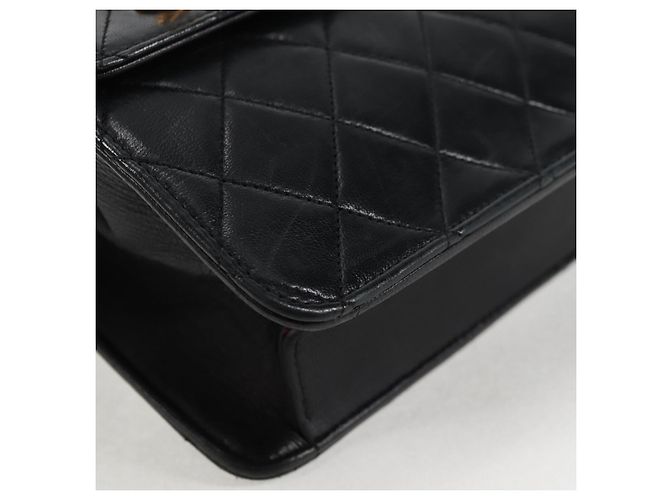 CHANEL Borsa a Spalla Matelassé in Pelle di Agnello 2 in 1 Nero Oro CC Auth 129737SV D'oro - vista 16