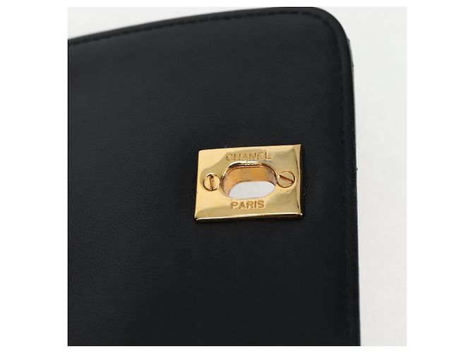 CHANEL Borsa a Spalla Matelassé in Pelle di Agnello 2 in 1 Nero Oro CC Auth 129737SV D'oro - vista 22