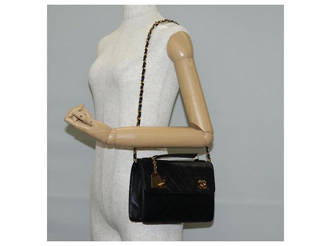 CHANEL Borsa a Spalla Matelassé in Pelle di Agnello 2 in 1 Nero Oro CC Auth 129737SV D'oro - vista 28