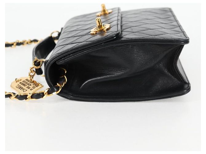 CHANEL Borsa a Spalla Matelassé in Pelle di Agnello 2 in 1 Nero Oro CC Auth 129737SV D'oro - vista 3