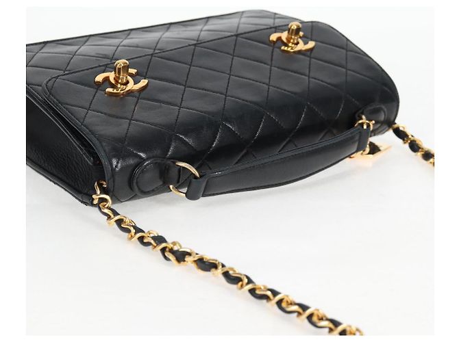 CHANEL Borsa a Spalla Matelassé in Pelle di Agnello 2 in 1 Nero Oro CC Auth 129737SV D'oro - vista 6