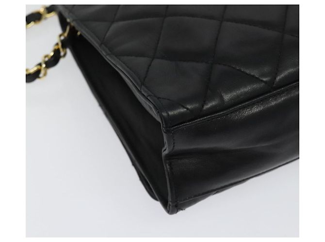 CHANEL Borsa a Spalla Matelassé in Pelle di Agnello Nera Oro CC Auth bs28257 Nero D'oro - vista 16