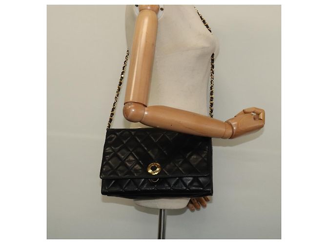 CHANEL Borsa a Spalla Matelassé in Pelle di Agnello Nera Oro CC Auth bs28257 Nero D'oro - vista 25
