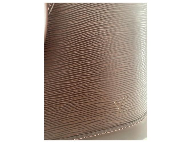 Louis Vuitton Alma PM Handbag Chocolate Epi Leather - view 4