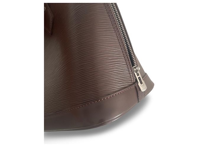 Louis Vuitton Alma PM Handbag Chocolate Epi Leather - view 6