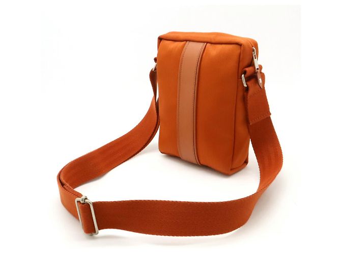 Borsa a Spalla PM Acapulco di Hermès Arancione - vista 2