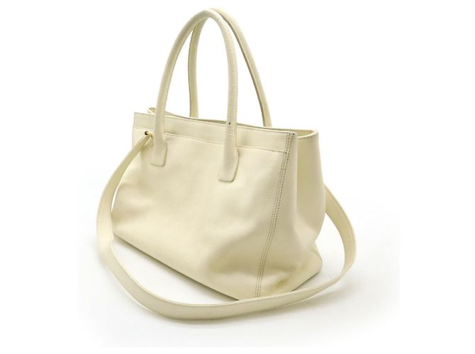 Executive Bolso Tote de la Línea Ejecutiva de Chanel Castaño Beige - vista 2