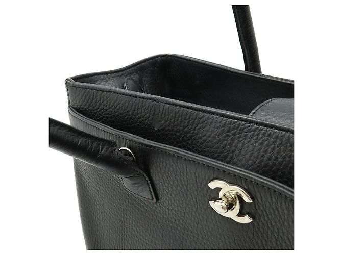 Chanel Executive Line Tote Bag in Schwarz - Ansicht 8