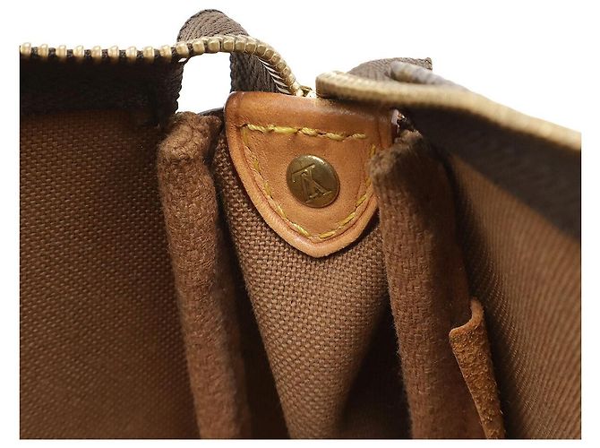 Pochette Eva Monogram Louis Vuitton Marrone - vista 9