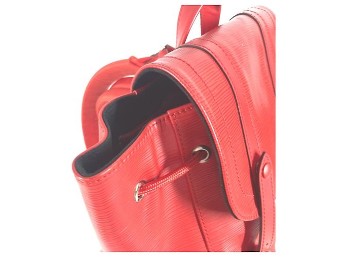 Louis Vuitton Epi Leather Christopher PM Backpack White Red - view 10