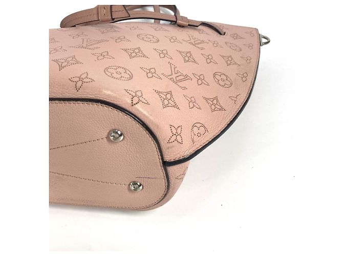 Borsa Girolata in Monogram Mahina di Louis Vuitton Rosa - vista 12