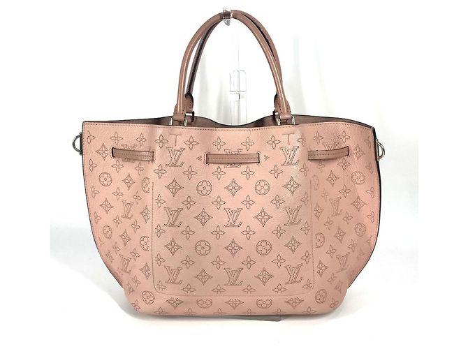 Borsa Girolata in Monogram Mahina di Louis Vuitton Rosa - vista 3