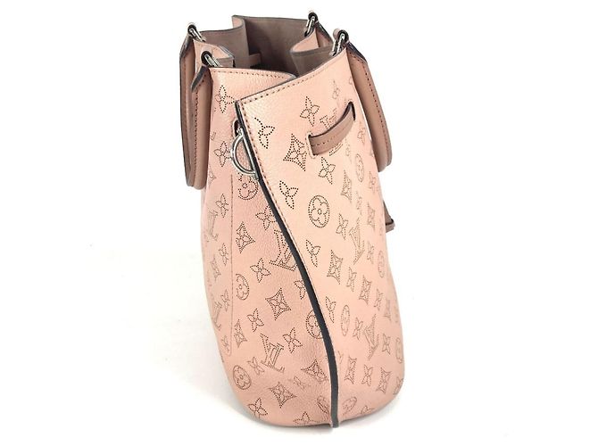 Borsa Girolata in Monogram Mahina di Louis Vuitton Rosa - vista 5