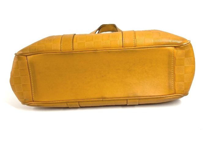 Borsa Tadao Damier Infini Louis Vuitton Giallo - vista 6