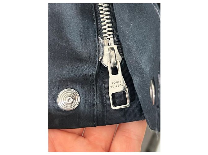 Giacca a vento Louis Vuitton Nera in Tela Nero - vista 9