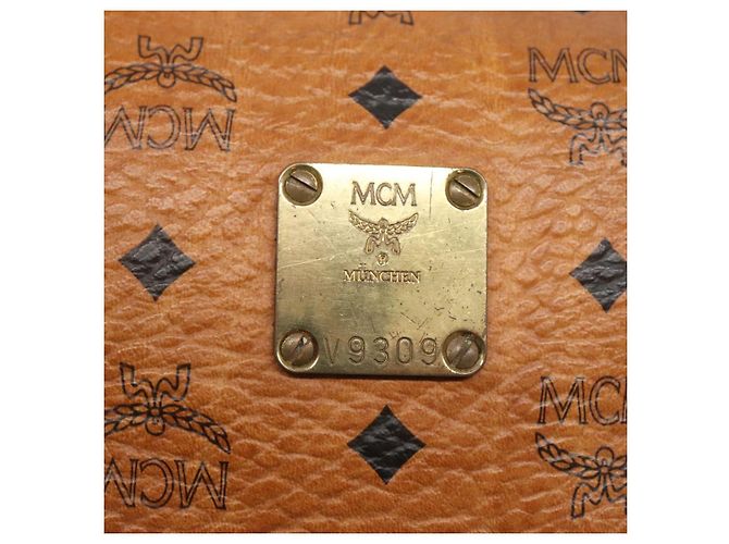 Borsa Boston MCM Logogram Vicetos in pelle PVC marrone e oro Auth BA4039 D'oro - vista 12