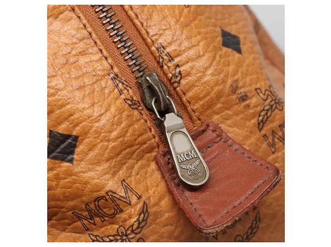 Borsa Boston MCM Logogram Vicetos in pelle PVC marrone e oro Auth BA4039 D'oro - vista 9