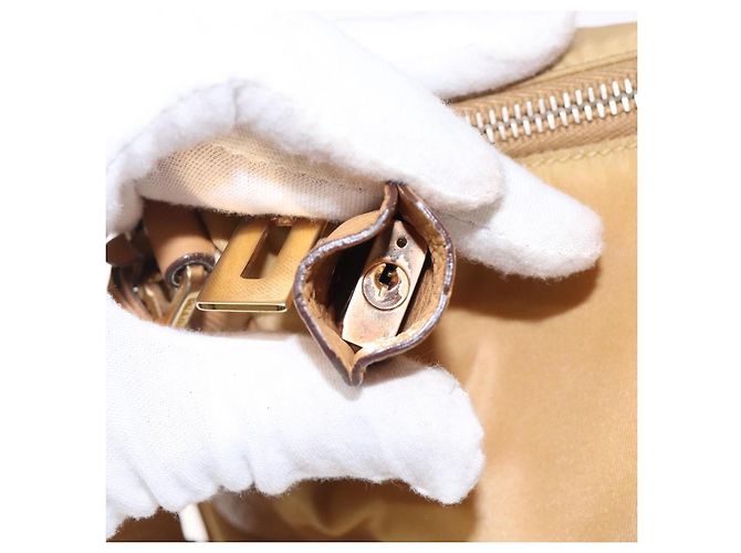 Borsa a Spalla PRADA Nylon Beige Oro Auth 131423 D'oro - vista 9