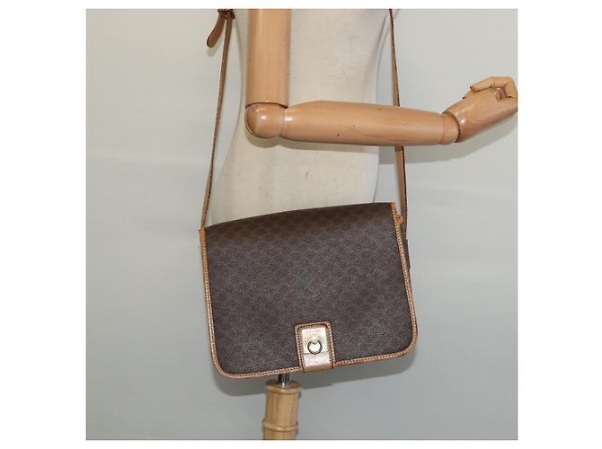 Céline Borsa a Spalla in Tela Macadam CELINE in Pelle PVC Marrone Oro Auth 134526 D'oro - vista 22